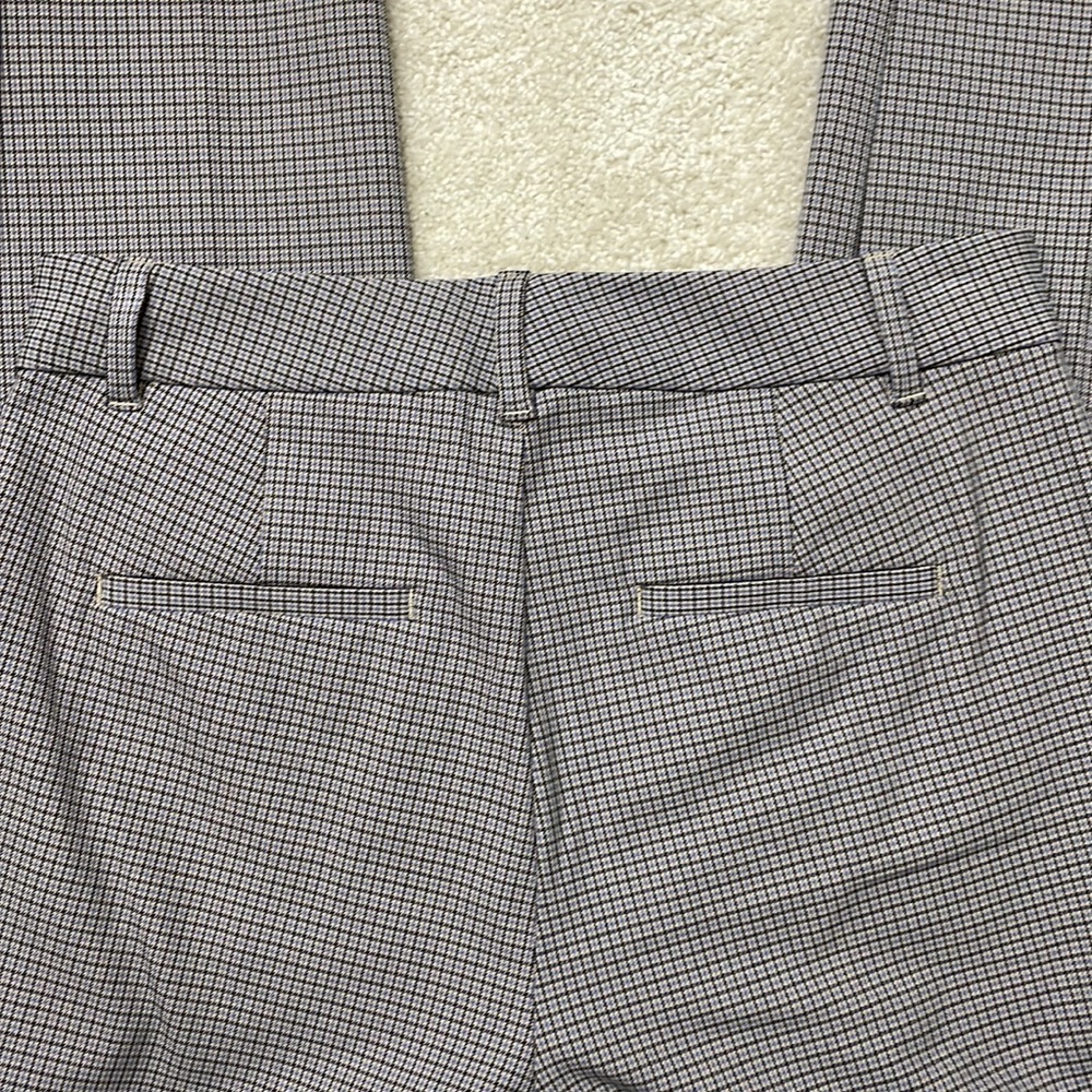 NWT ankle Gap Slim fit stretchable pants. Size 8 - Picture 6 of 8